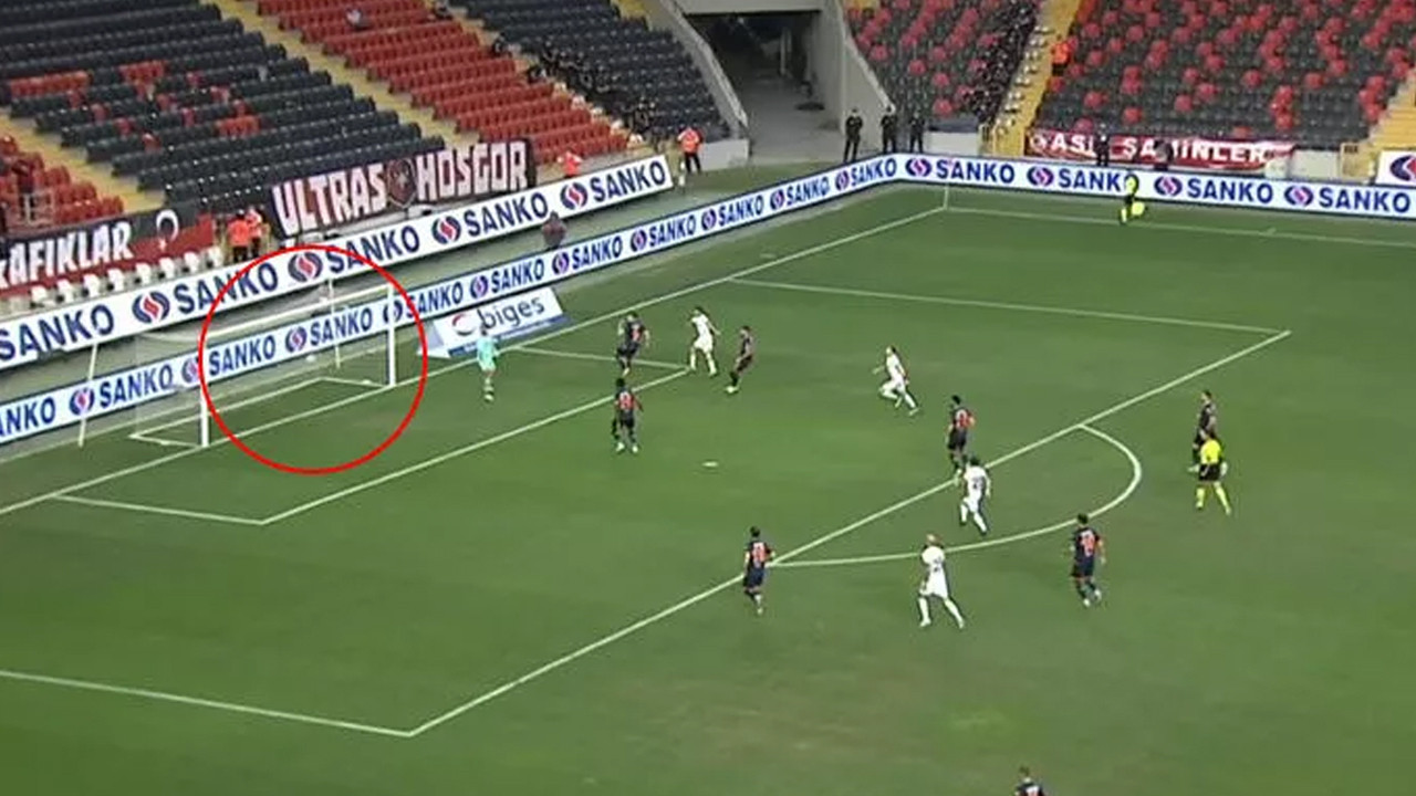 Muhammet Demir'den Süper Lig tarihine geçen gol