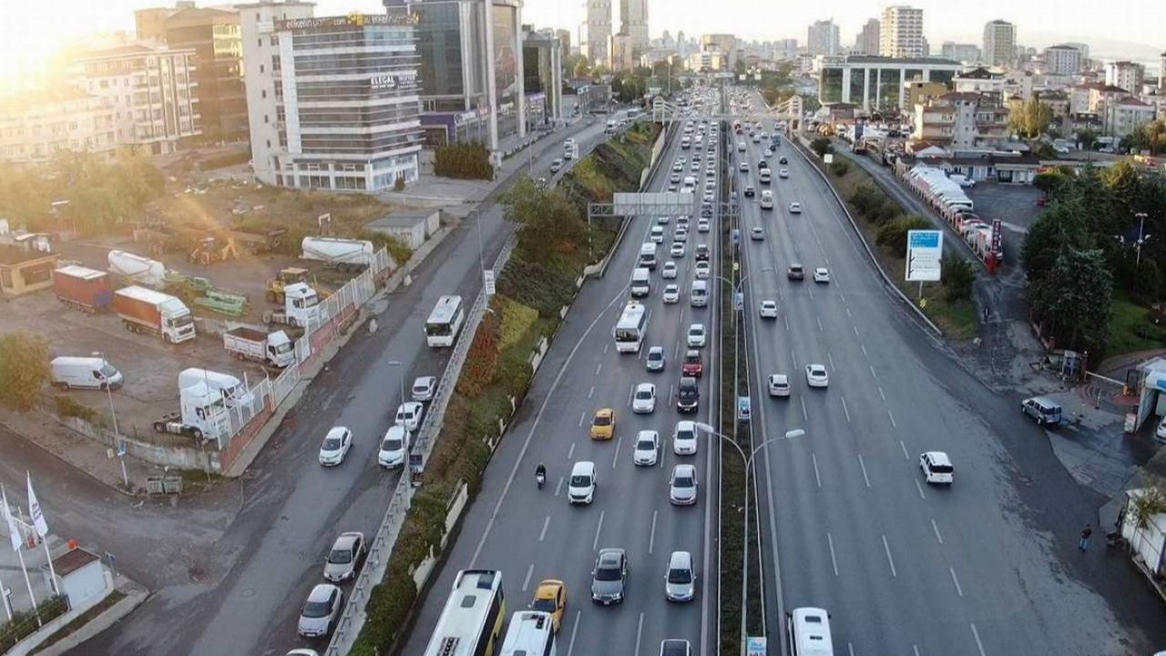 İstanbul'da trafik yine durma noktasında