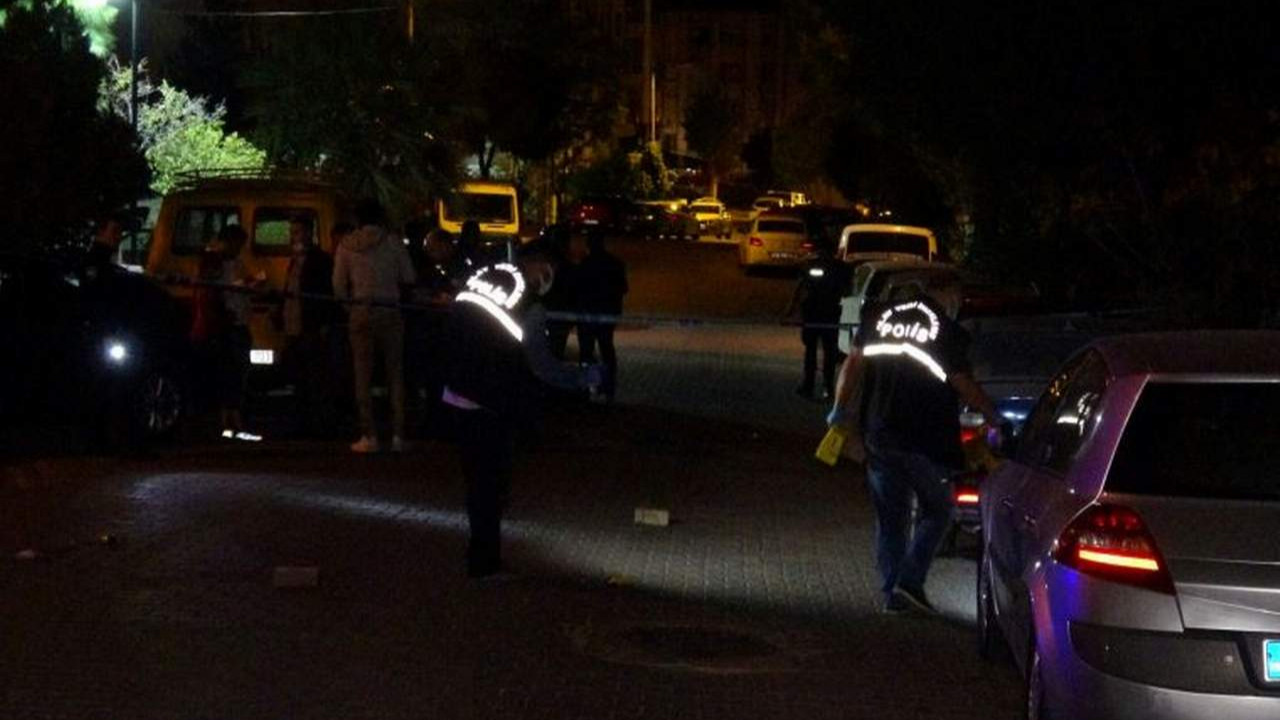 İzmir'de sokak ortasında silahlı saldırı: 1 ölü