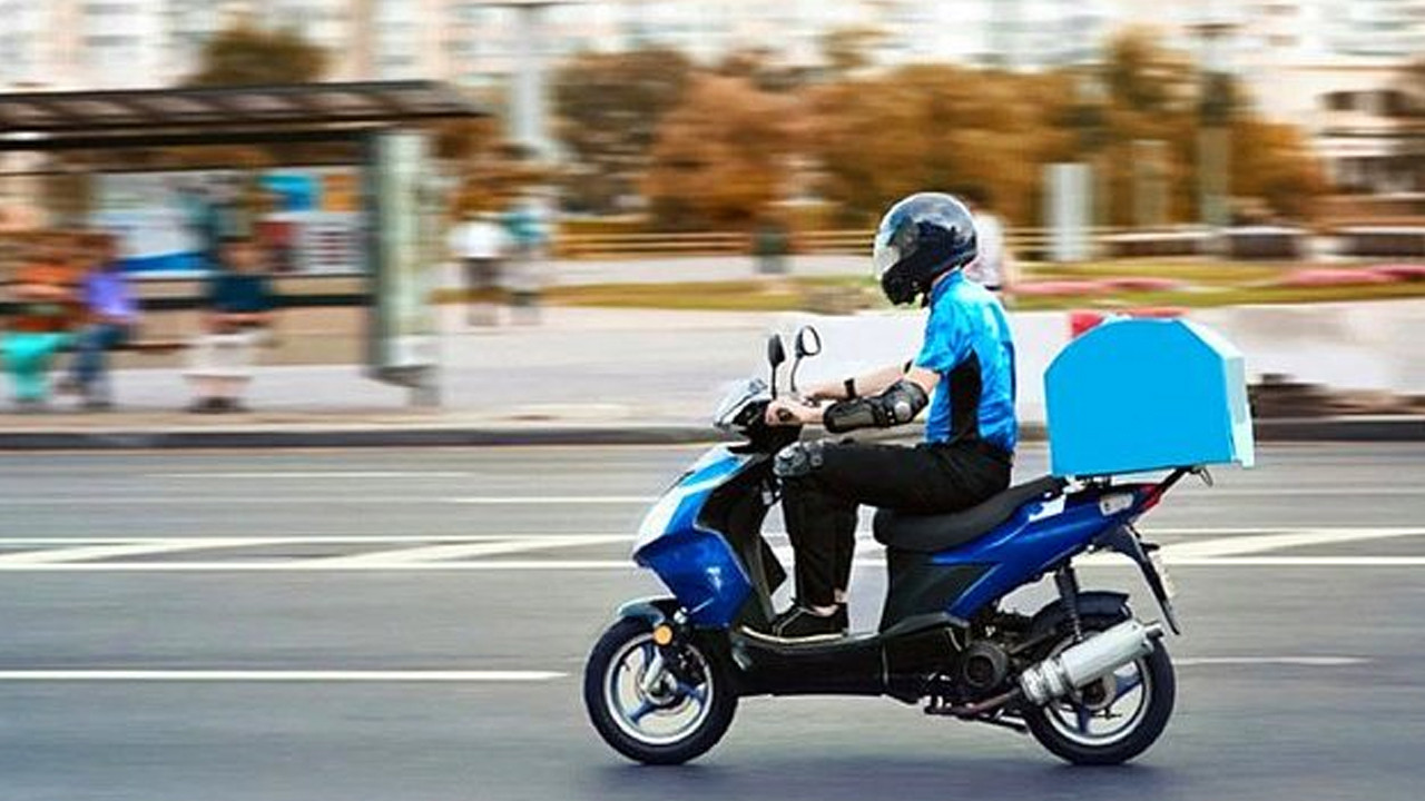 İstanbul trafiğinde motokurye savaşı: Bonus kazanmak için canlarını hiçe sayıyorlar