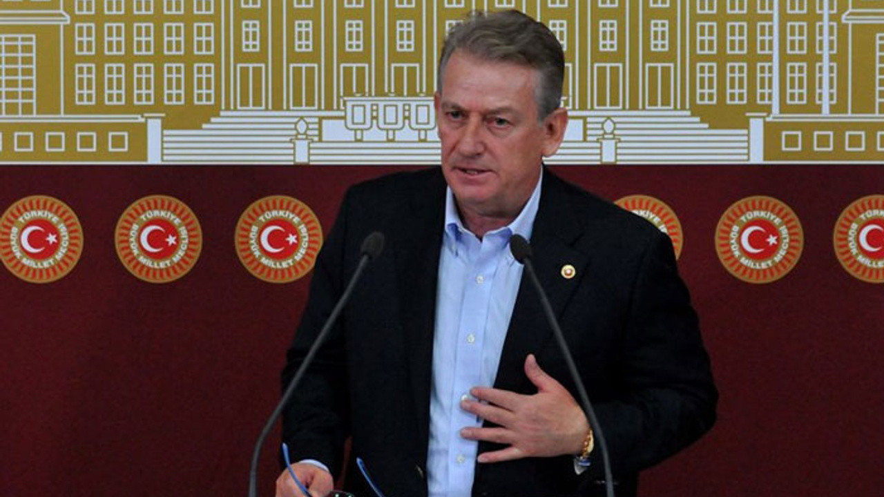 CHP’li Pekşen'e ''tek adam'' cezası