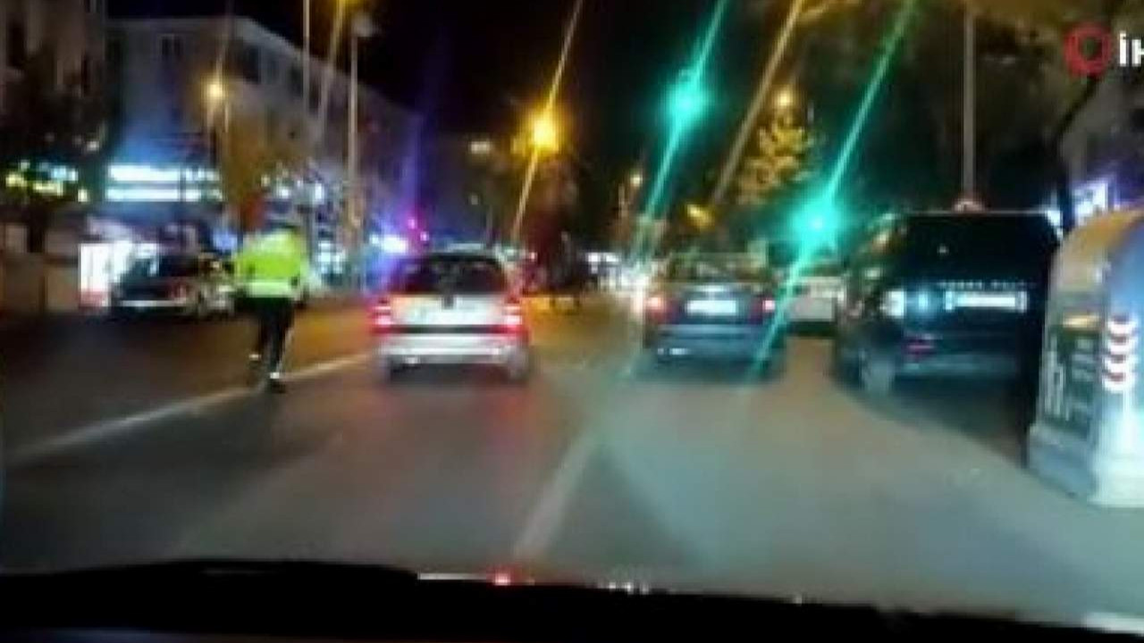 ''Dur'' ihtarına uymadı, polislerin üzerine sürdü