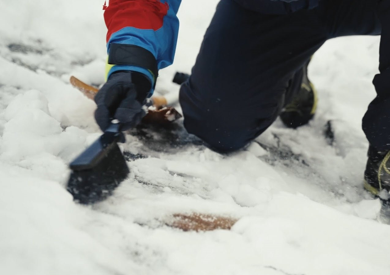 Arkeologlardan buz yamacında inanılmaz keşif