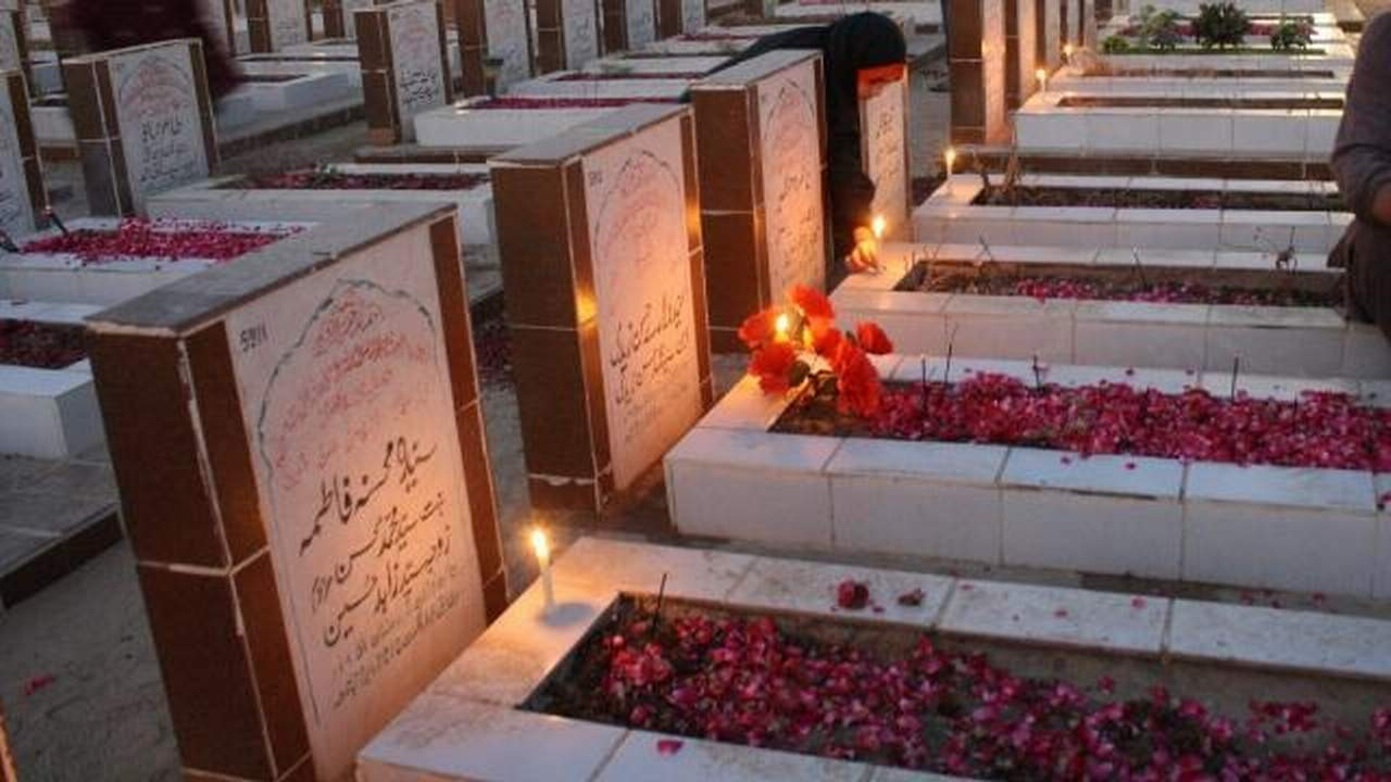 ABD'de Müslüman mezarlığını kundaklamak istediler