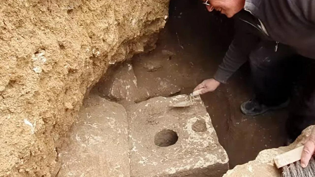 2700 yıl öncesine ait ''lüks'' tuvalet bulundu