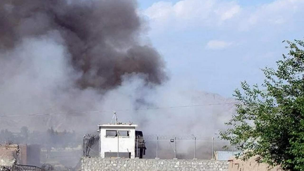 Afganistan'da camiye bombalı saldırı! Ölü ve yaralılar var