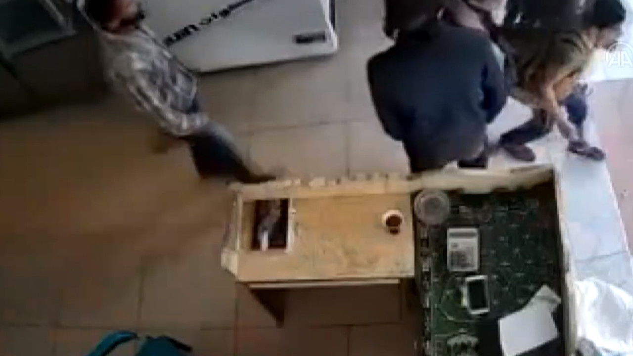 Çocukların da bulunduğu pazar yerine saldırı anı kamerada