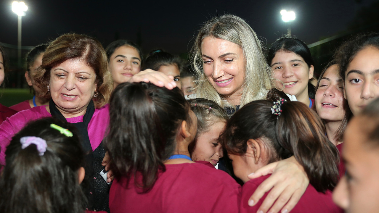 Dilek İmamoğlu'nun başlattığı Büyüt Hayalleri'nin ilk adımı Mersin'de