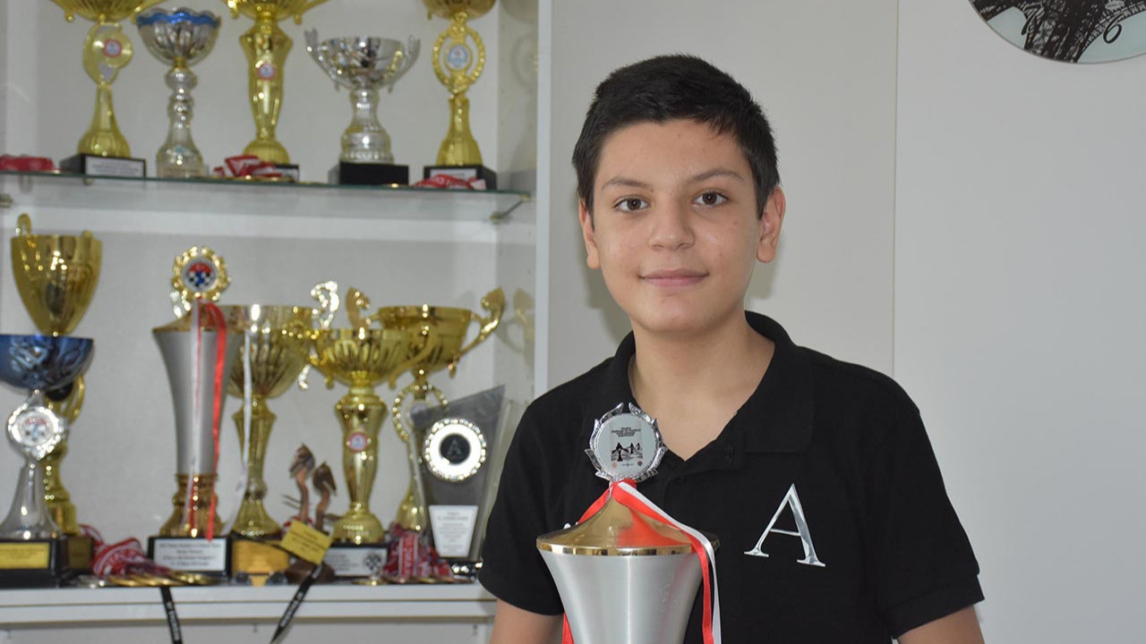 12 yaşındaki Arda Avrupa Şampiyonu oldu