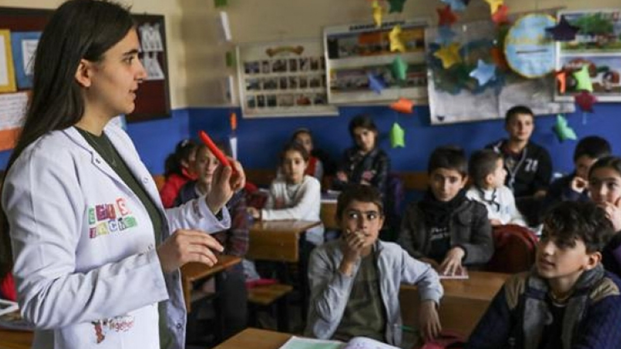 Ara tatil ve yaz tatili ne zaman? İşte MEB'in paylaştığı takvim...