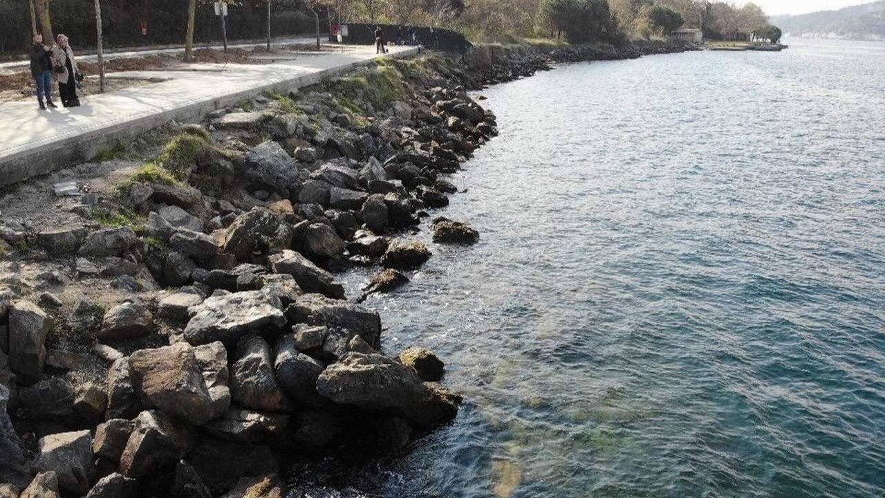 İstanbul boğazında tedirgin eden görüntü: Sular çekildi...
