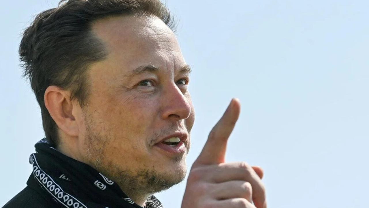 Elon Musk servetine servet kattı: Güney Afrika'nın milli gelirini aştı
