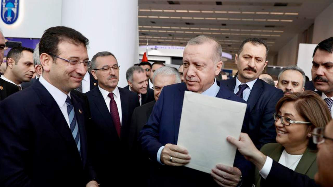 Canlı yayında dikkat çeken iddia: Erdoğan'ın sürpriz kararının nedeni İmamoğlu mu ?