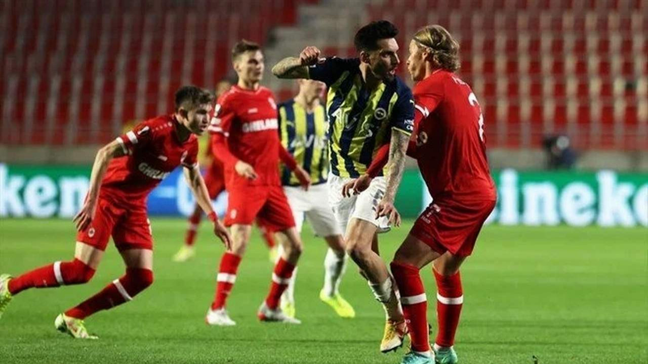 Fenerbahçe Antwerp'i 3 golle yıktı