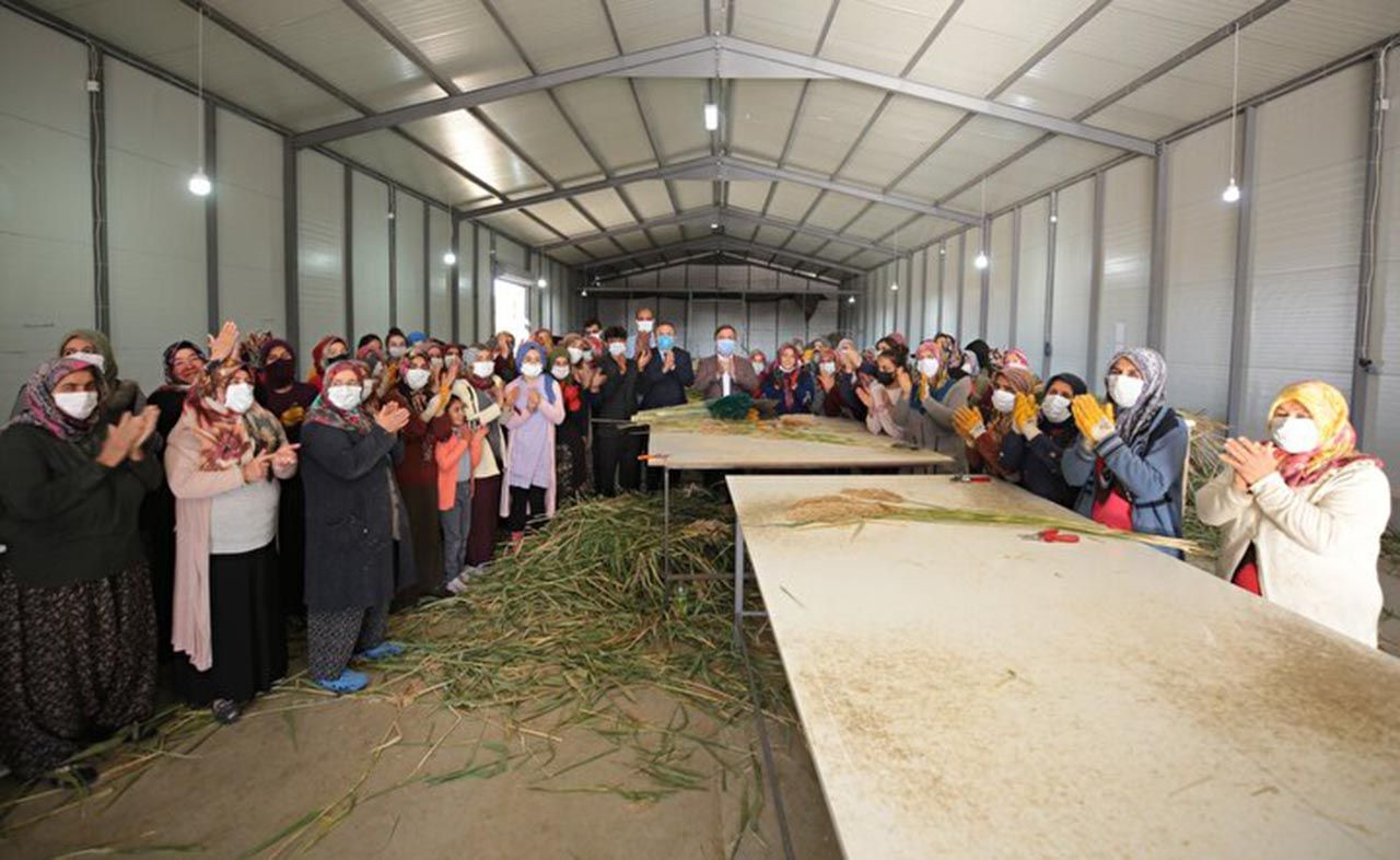 Köyüne kurduğu tesis 100 kadına ekmek kapısı oldu - Resim: 2