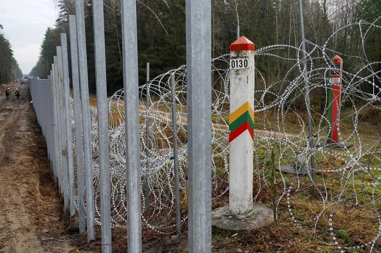 Litvanya sınıra 500 kilometrelik duvar örüyor - Resim: 2