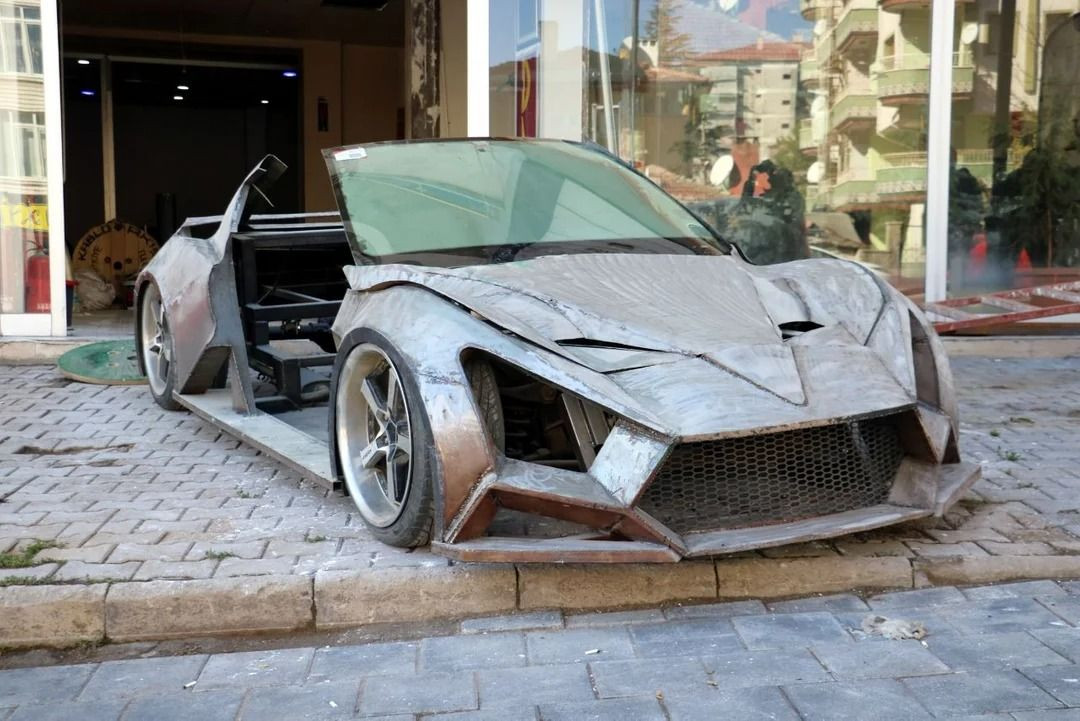 Akılalmaz olay: Kendi yaptığı otomobili oto sanayiye götürebilmek için... - Resim: 2