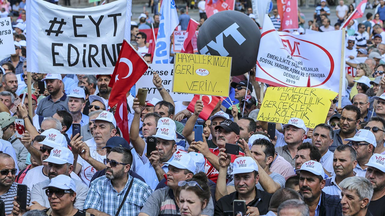 CHP, EYT’lilerle birlikte 81 ilde sokağa iniyor