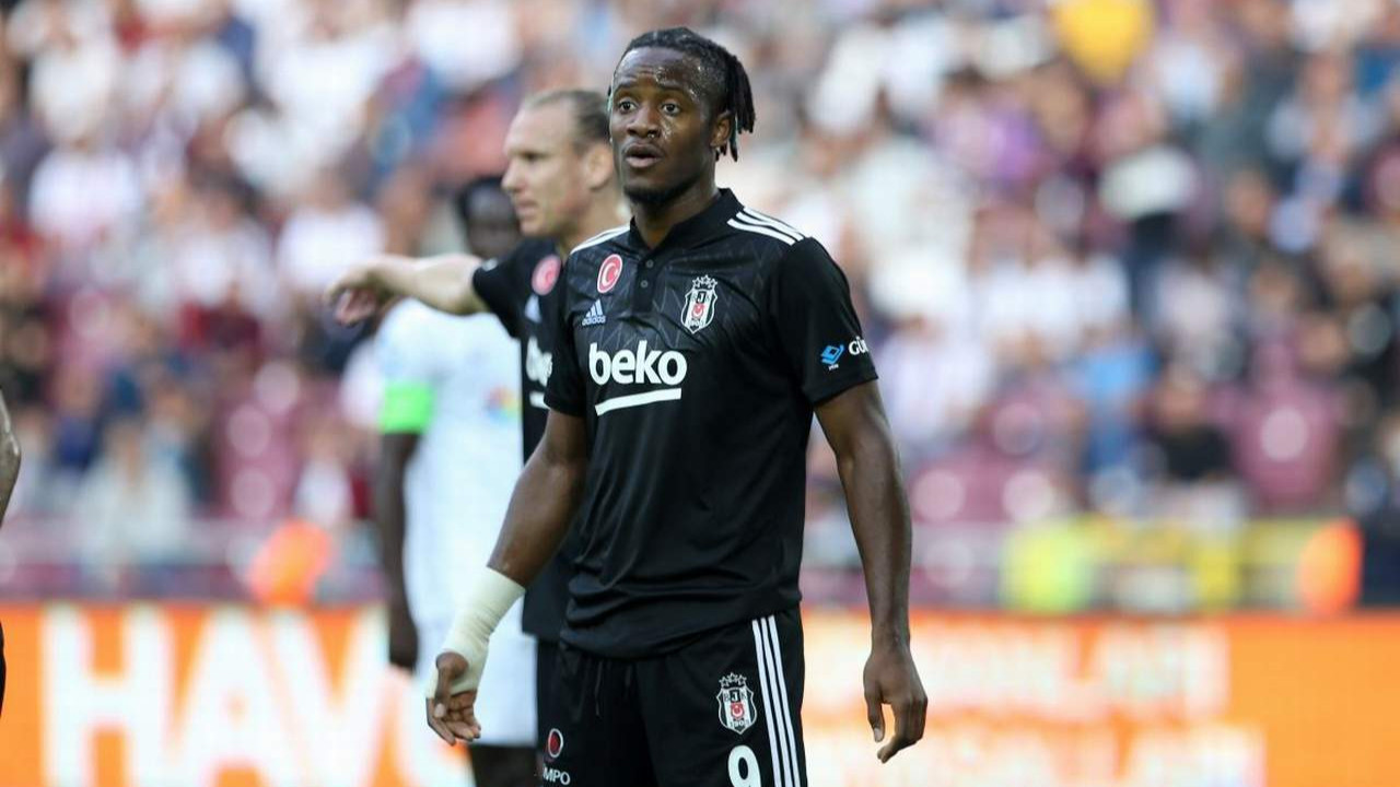 Batshuayi İstanbul'a da Süper Lig'e de geri dönüyor