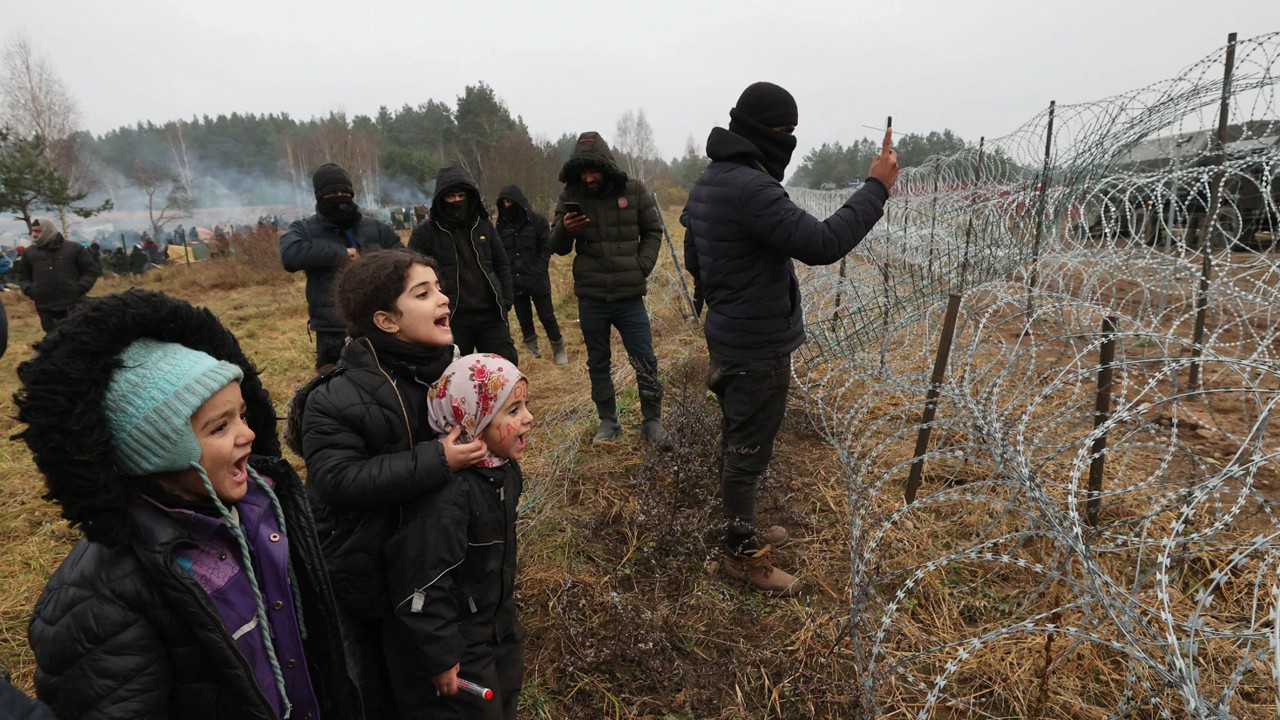 Belarus'tan ortalığı karıştıracak göçmen itirafı