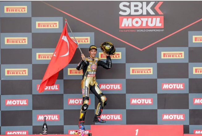 Toprak Razgatlıoğlu, Dünya Superbike şampiyonu oldu