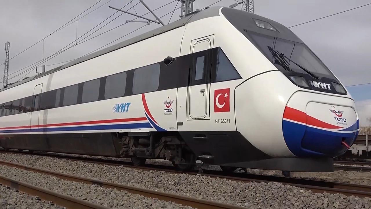 Ankara-İzmir hızlı tren hattı için aranan kredi bulundu