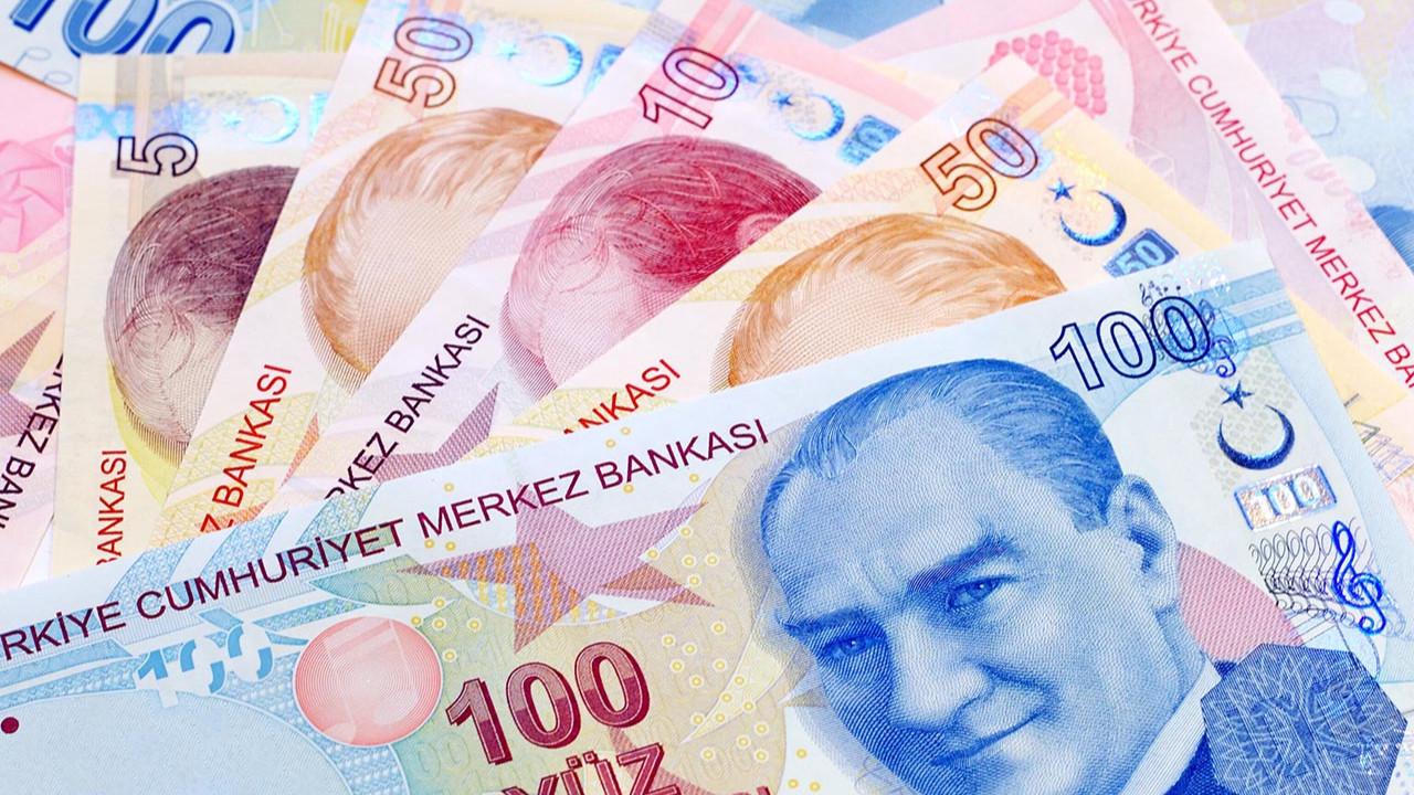 Fitch, Türkiye için yıl sonu enflasyon tahminini yükseltti