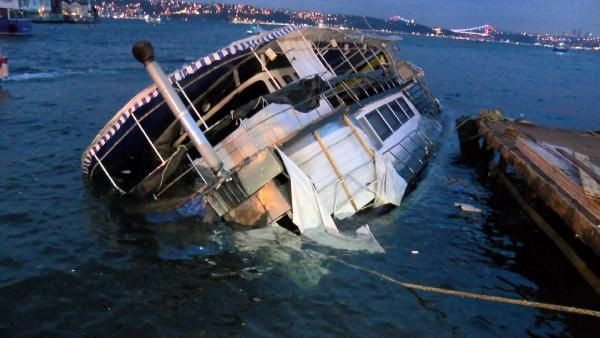 Lodos İstanbul Boğazı'nda tekne batırdı - Resim: 3