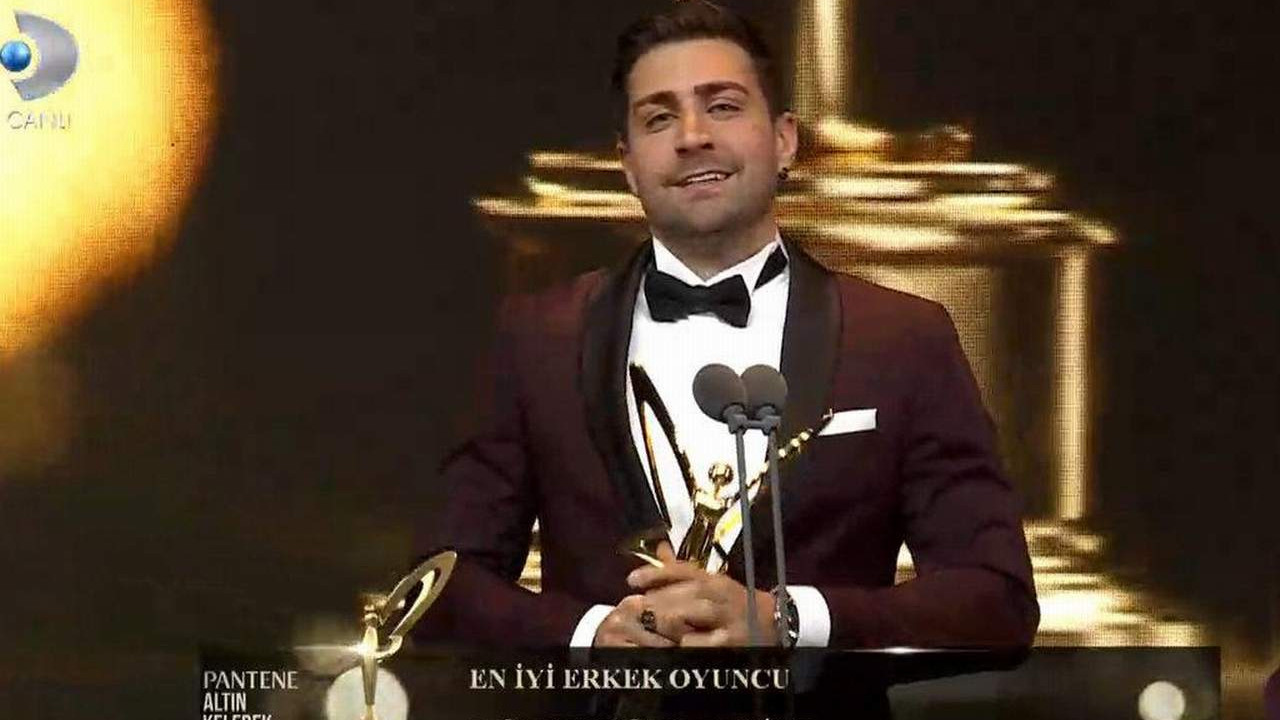 Altın Kelebek'te Çağlar Ertuğrul'dan Tamer Karadağlı göndermesi