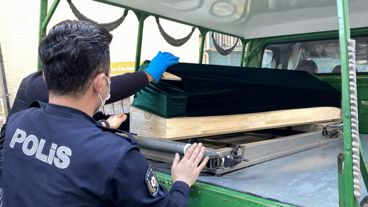 İstanbul'da dehşet! Baba ölü bulundu, oğlu gözaltında