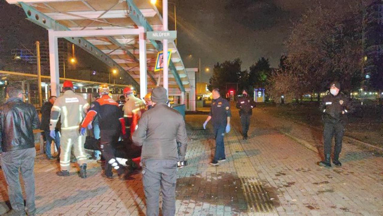 Metro'da inanılmaz kaza! Araç merdivenlerden istasyona uçtu, gören gözlerine inanamadı - Resim: 2