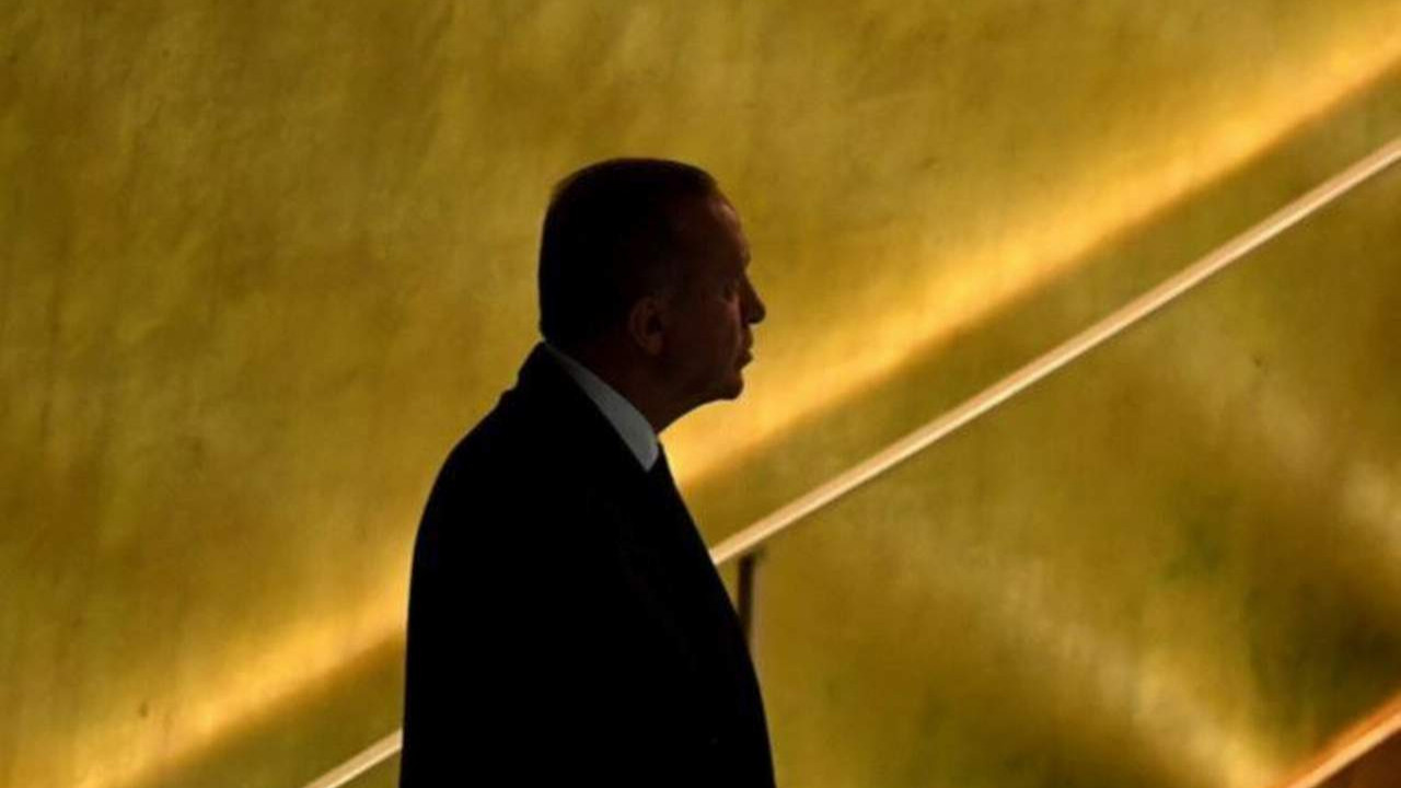 Financial Times'tan Erdoğan'ın fotoğrafıyla dikkat çeken analiz