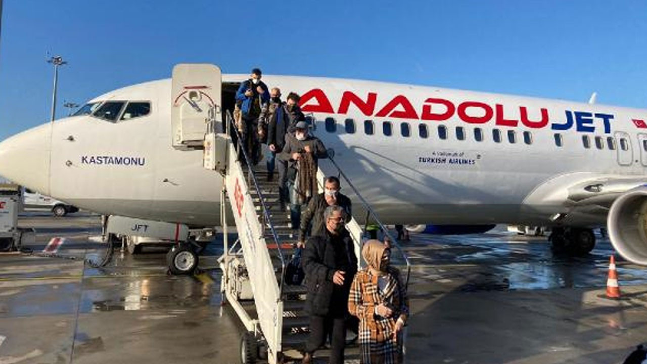 Anadolujet uçağında arıza! İstanbul'a acil iniş yaptı