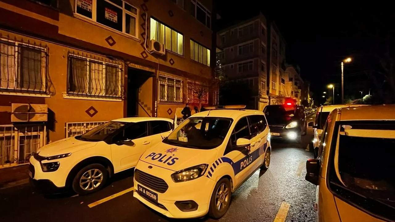 İstanbul'da bir üniversite öğrencisi evinde ölü olarak bulundu