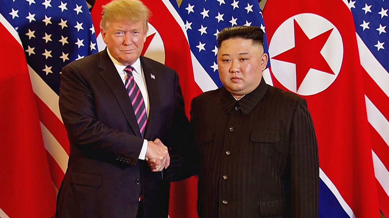 Trump'ın Kuzey Kore liderine verdiği hediye şaşırttı