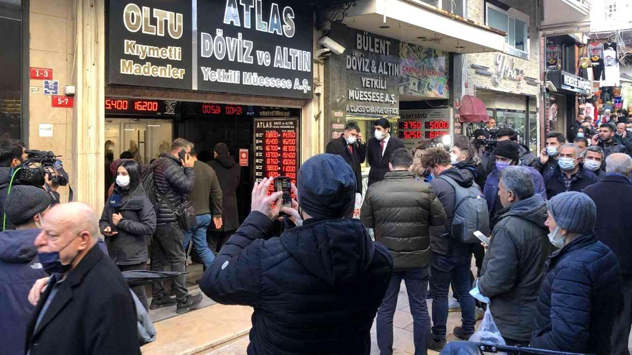 Bir gecede bozdurulan döviz miktarı 1 milyar dolardan da fazlaymış!