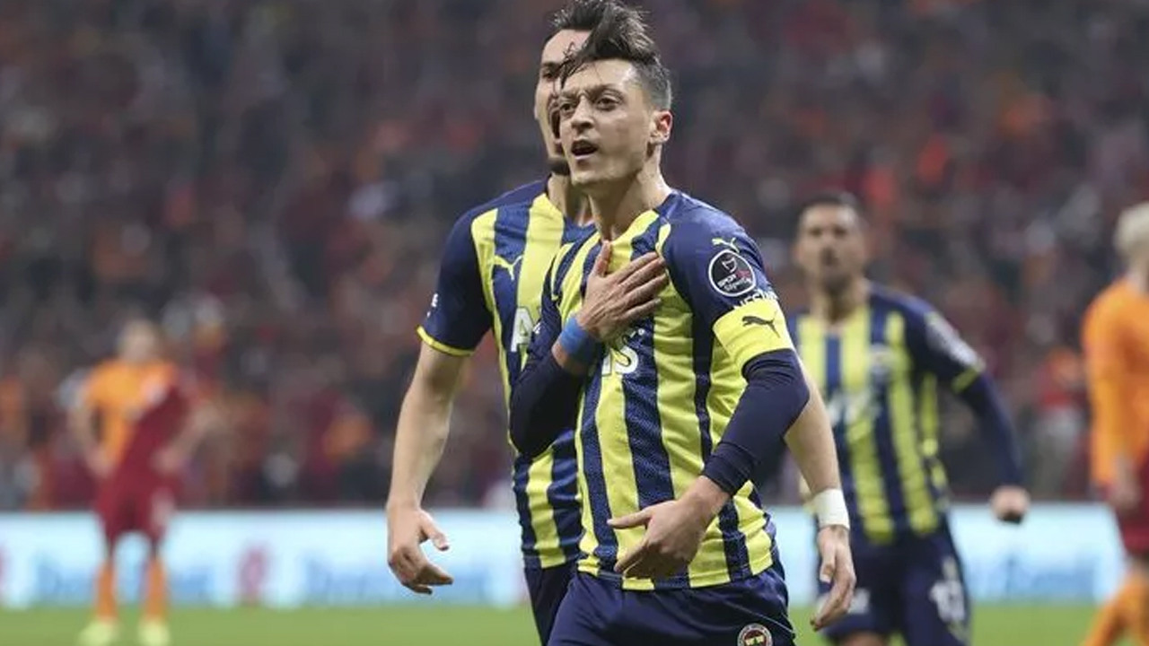 Mesut Özil kariyerinde bir ilkin peşinde: Fatih Karagümrük'e de gol atarsa...
