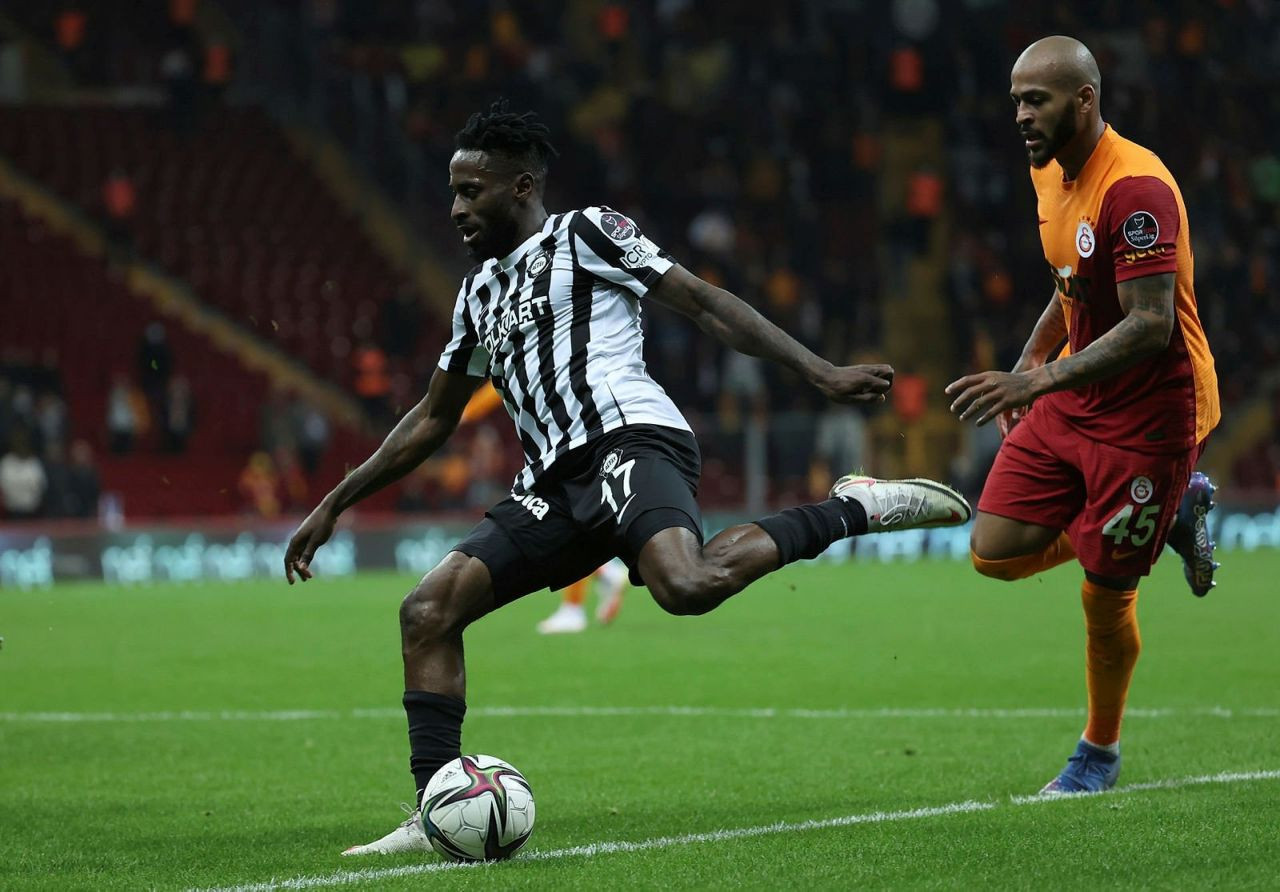 Galatasaray'ın yıldızına sürpriz talip - Resim: 4
