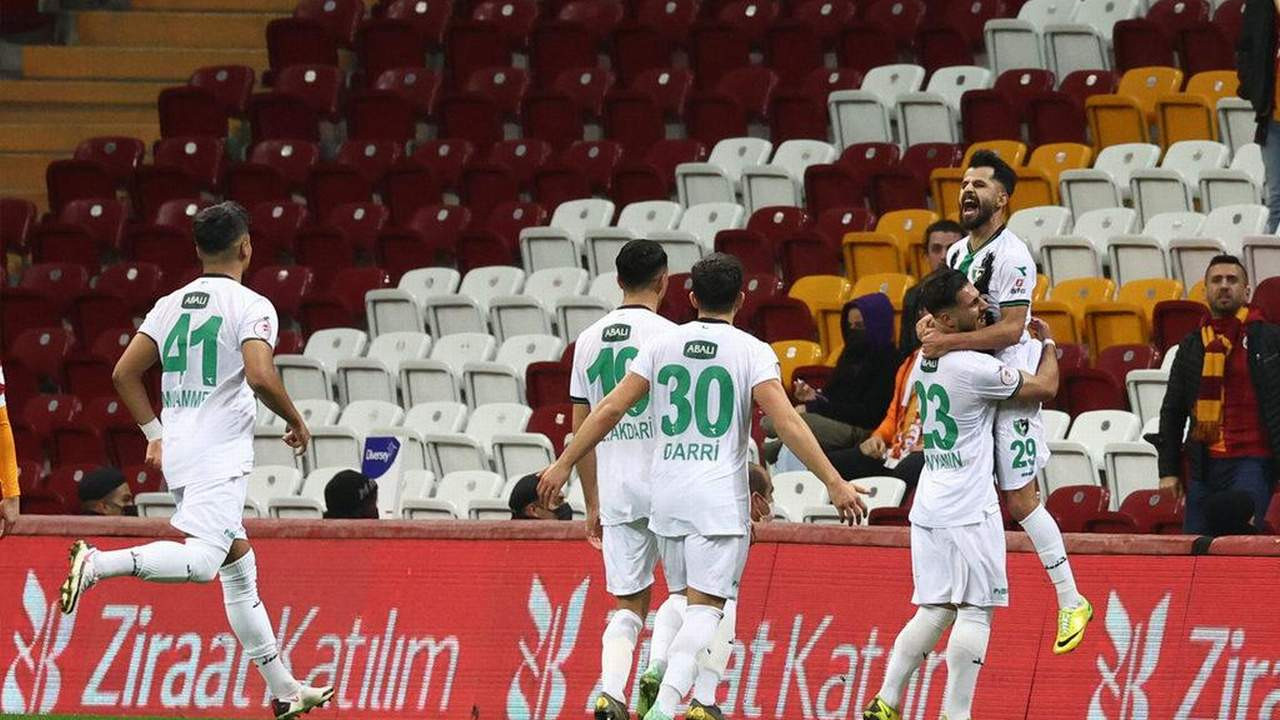 Denizlispor, Galatasaray'ı yenip turladı!