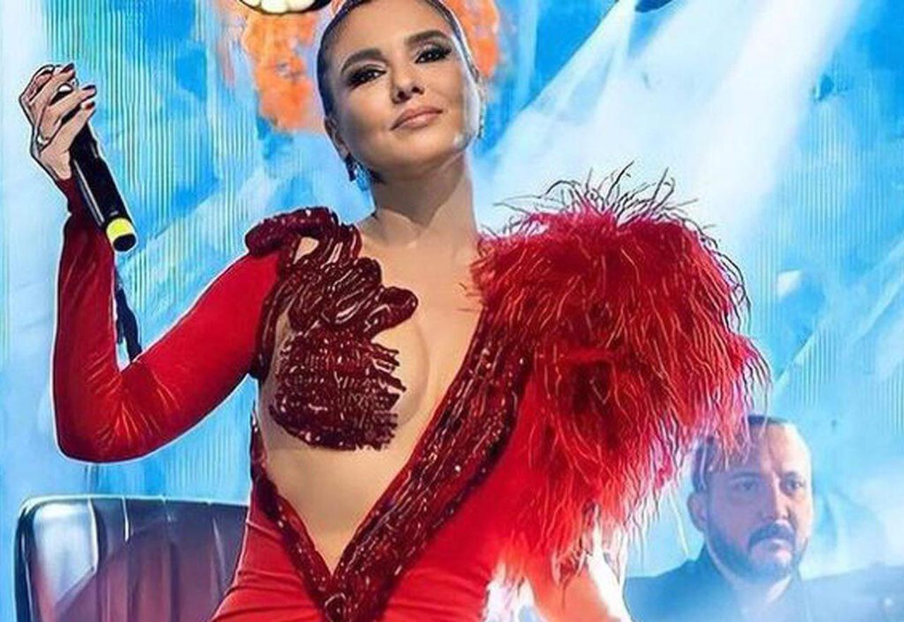 Gülben Ergen derin dekoltesiyle önce İbo Show'u ardından Ankara'yı salladı - Resim: 1