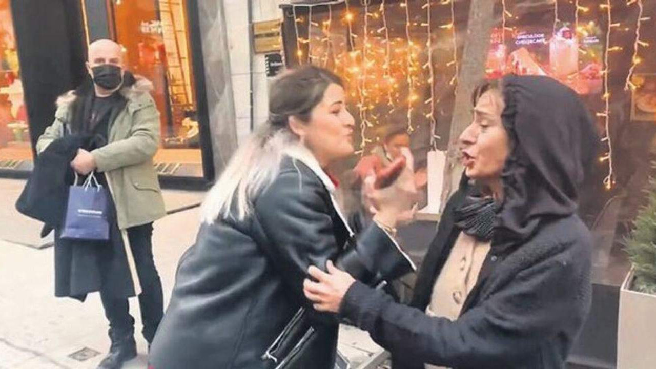 Yıldız Tilbe'nin sokak röportajı sırasında bir hayranıyla yaşadığı ilginç anlar kamerada