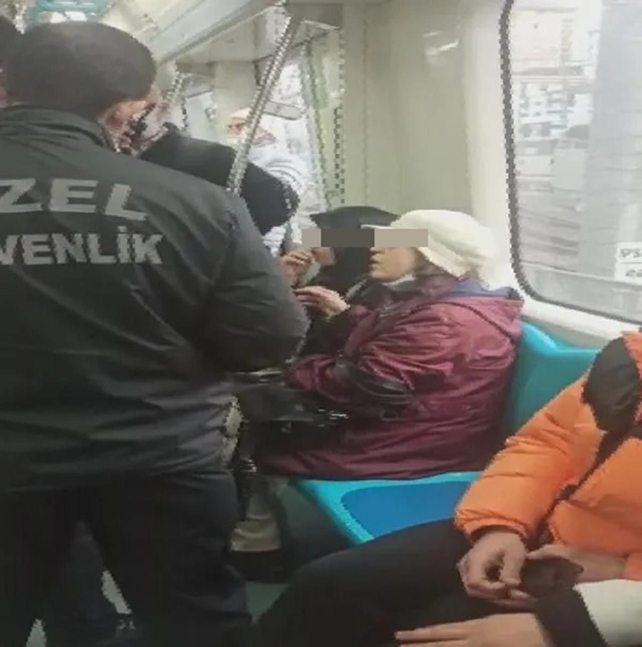 Marmaray'da maske kavgası! 2 sorumsuz kadın metrodan zorla indirildi - Resim: 1