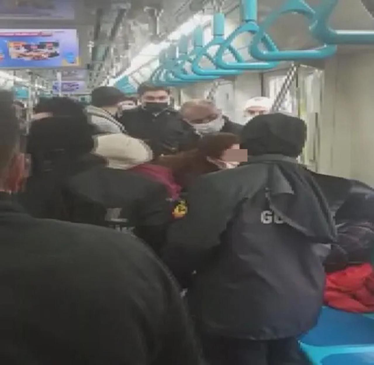 Marmaray'da maske kavgası! 2 sorumsuz kadın metrodan zorla indirildi - Resim: 4