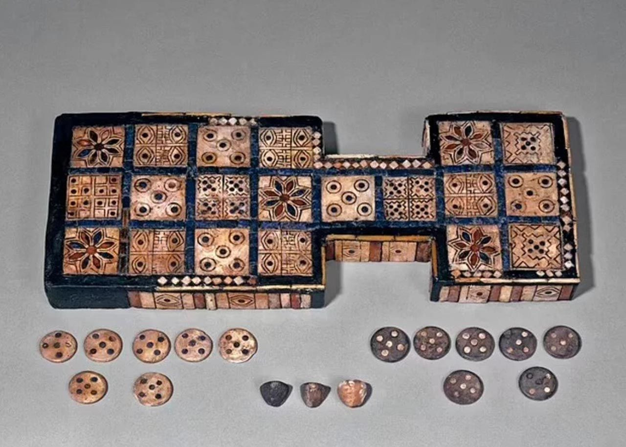 Arkeologlar tavlanın atasını buldu: 4 bin yıllık masa oyunu - Resim: 4