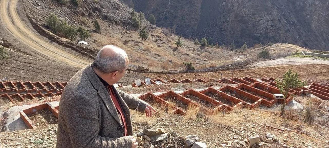 Belediye anonsla çağrı yaptı: ''Mezarlarınızı taşıyın'' - Resim: 2