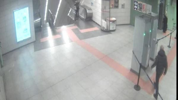 Metro saldırganının yeni görüntüleri ortaya çıktı - Resim: 1