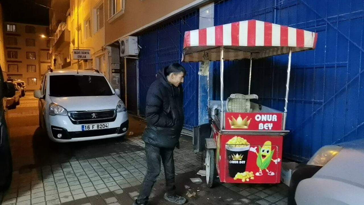 Hırsızlar ''insanlığı da'' çaldı! Engelli vatandaşa büyük şok
