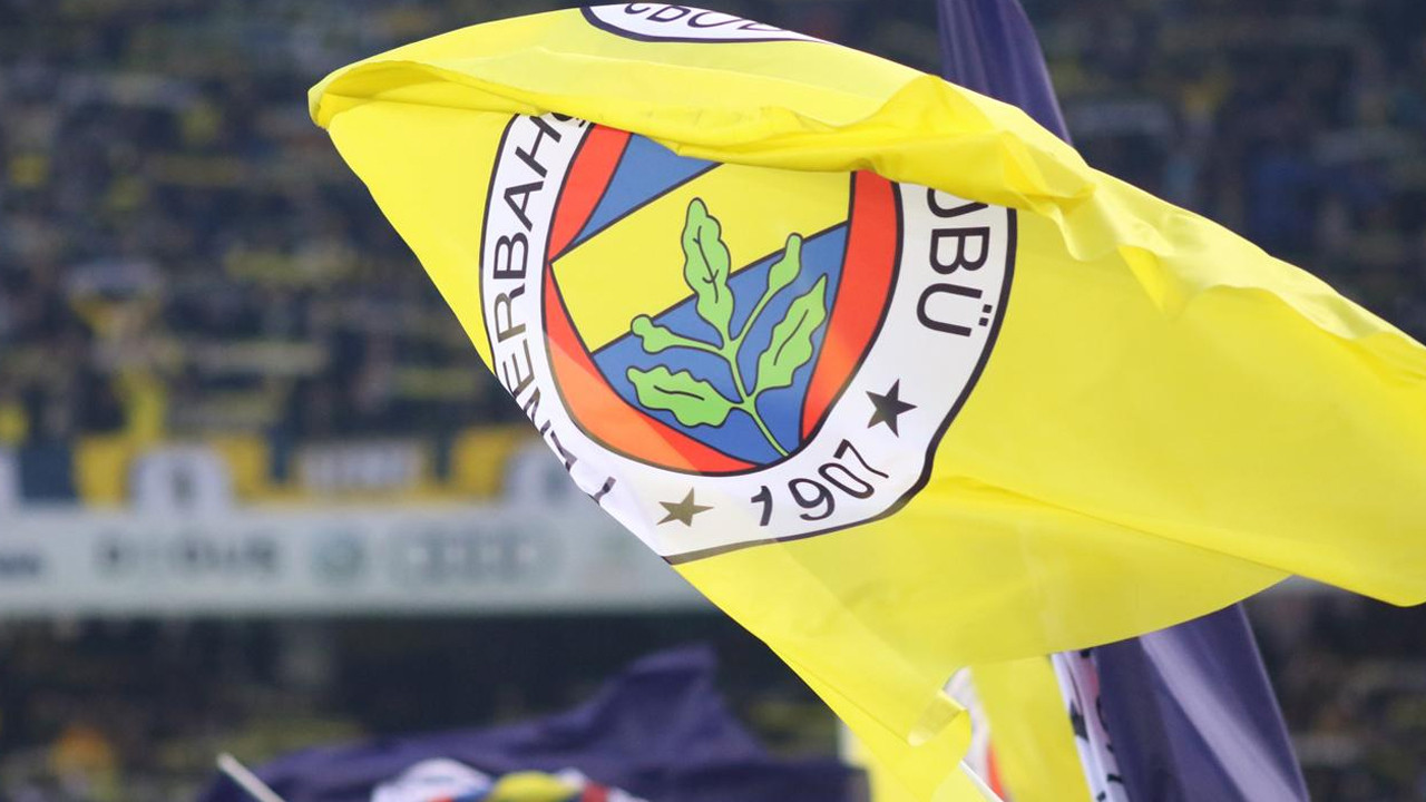 Fenerbahçe o isim ile yollarını ayırdı!