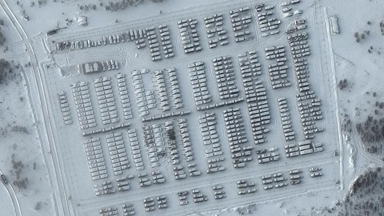 ''İşgal planımız yok'' diyen Rusya'yı uydu görüntüleri ele verdi