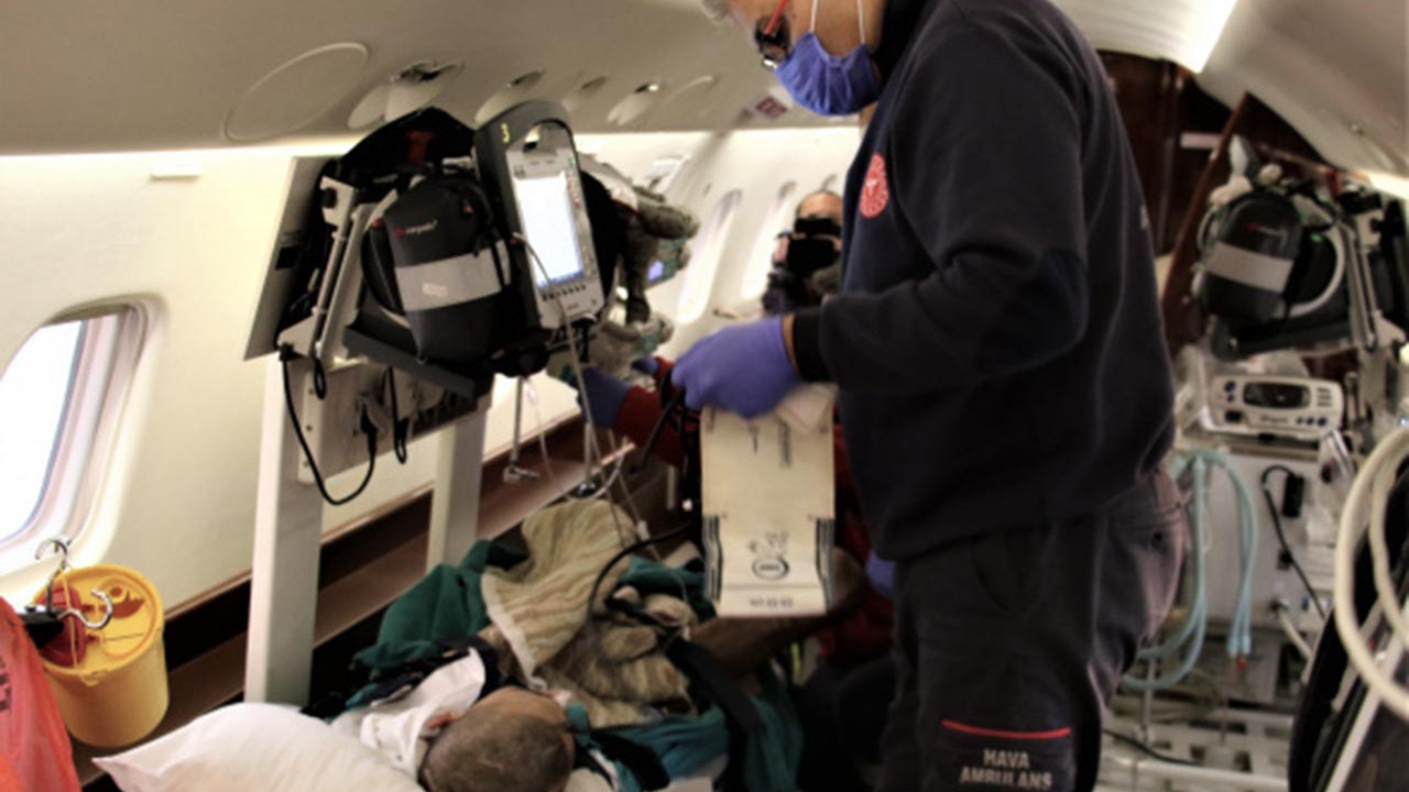 Sağlık Bakanlığı'nın uçan ambulansının içi ilk kez görüntülendi